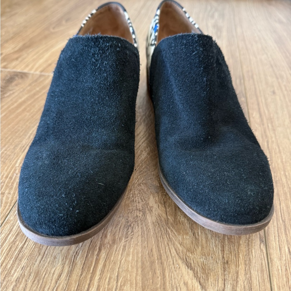 Tom’s Black Suede Ankle Bootie Aztec - Picture 9 of 12